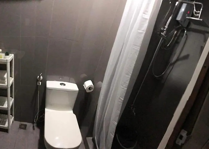 Cozy 1-br Flat In Air Residences Makati Manila